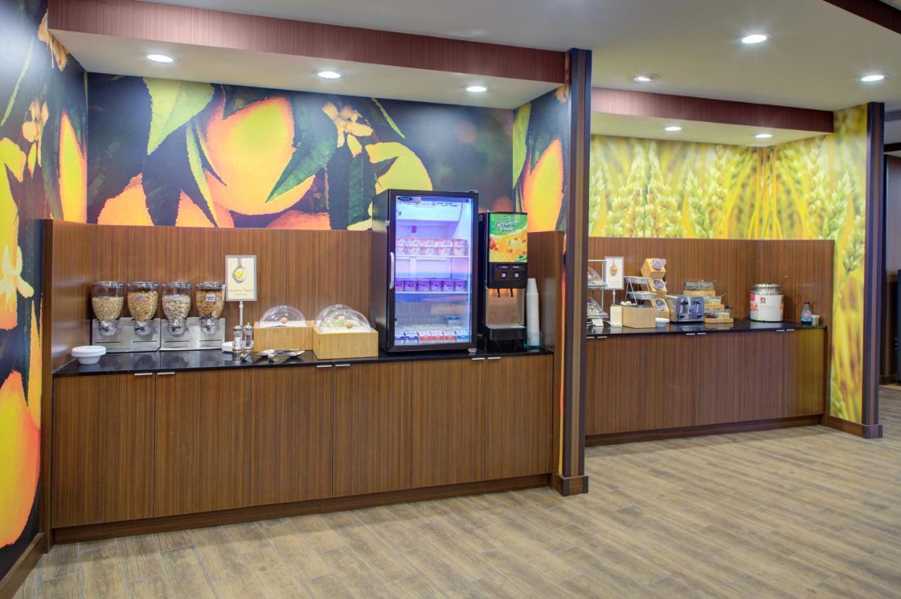 Fairfield Inn & Suites By Marriott Detroit Кантон Экстерьер фото