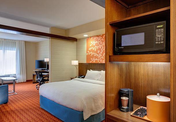 Fairfield Inn & Suites By Marriott Detroit Кантон Экстерьер фото